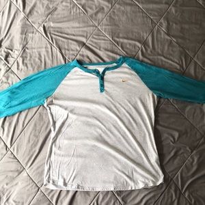 Nike Raglan